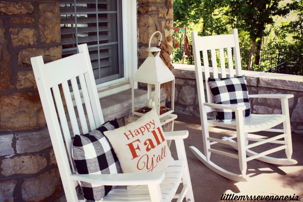 Front porch rocking chairs